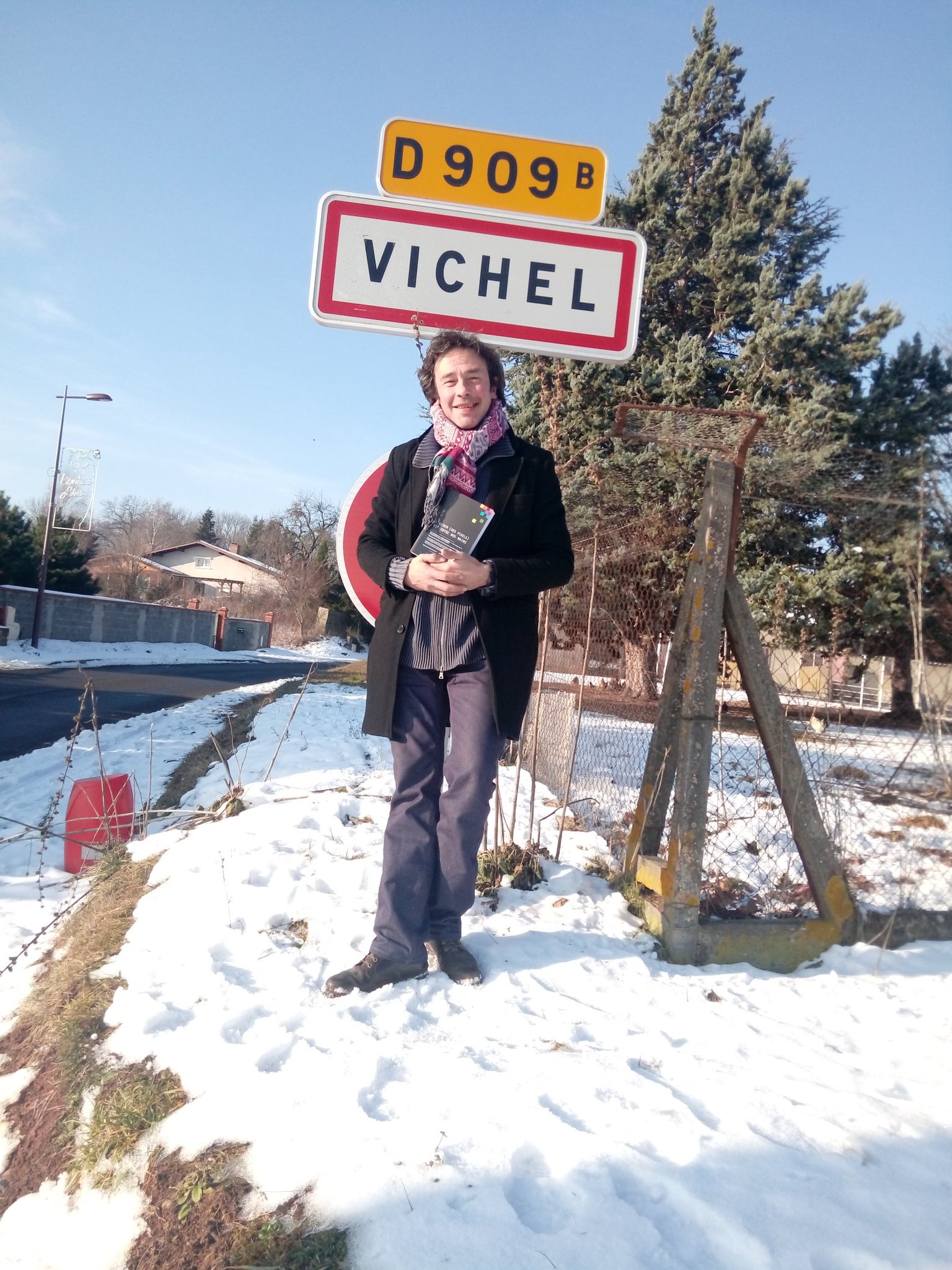 Lancement de 36 Photos pour la Révolution du Sourire à Vichel